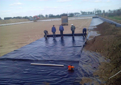 HDPE防渗膜铺设前路基施工技术要点